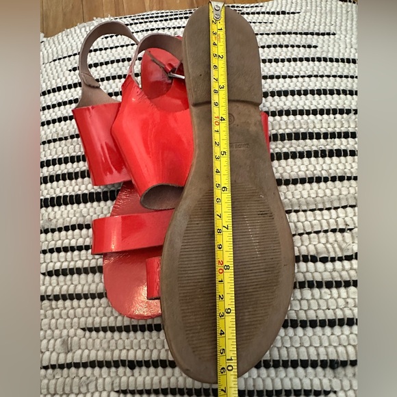 Sandals - Picture 12 of 12